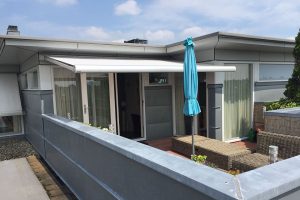 ipanema knikarmscherm voor woning in berkel en rodenrijs 1