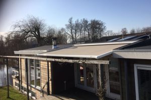 verano oslo verandazonwering voor woonark nieuwkoopse plassen 1